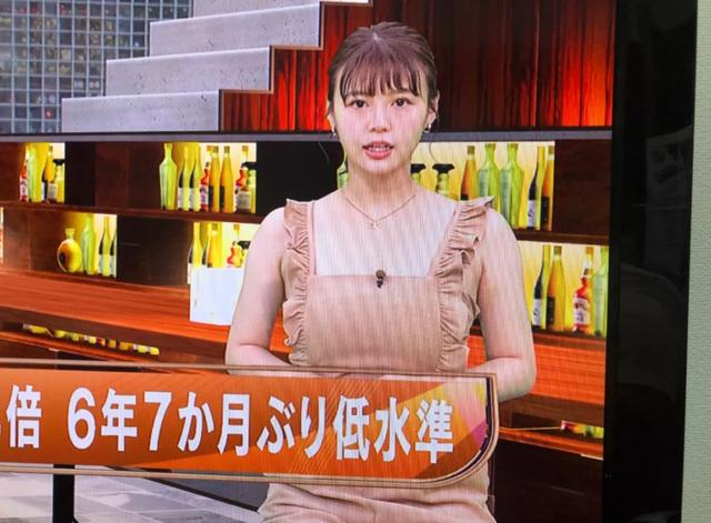 日本TBS电视台一女主播，工装被吐槽！中国网友：人污心污