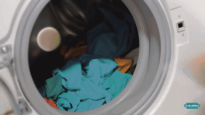 洗衣机几个月不洗真的很脏！学会这招，洗掉垃圾和细菌！