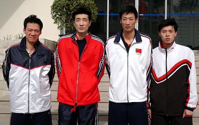 中国男排主帅吴胜：梦想带队参加巴黎奥运会，愧对妻子和儿子