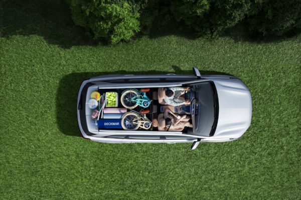 10万元硬刚，蓝电E5荣耀版和启源Q05，谁才是你的家庭用车首选
