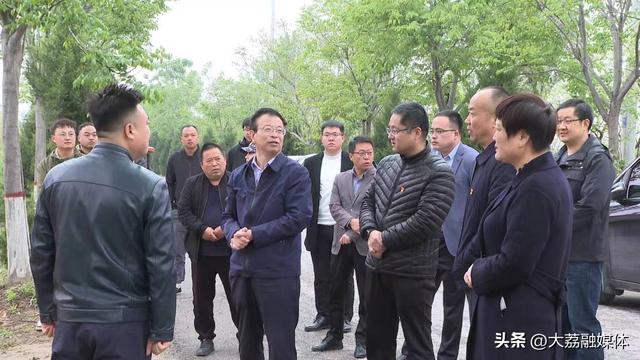 特变电工新疆新能源股份有限公司来大荔县开展项目考察交流