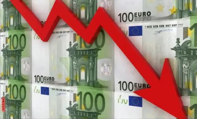 全球货币震荡！欧元贬值近22%，美元飙涨超47%！人民币何去何从