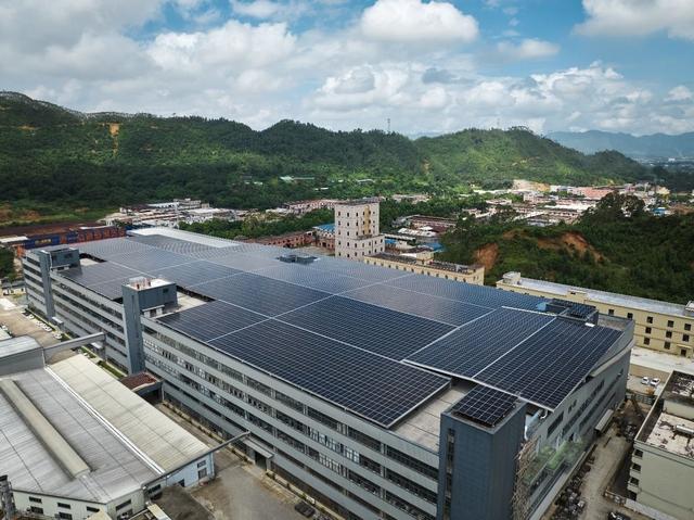 新加坡能源集团为凌霄泵业绿色制造战略赋能 广东阳春首个BIPV项目顺利并网
