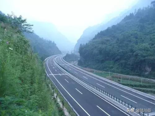 广西容县又多一条高速公路，容信高速正进行环评工作......