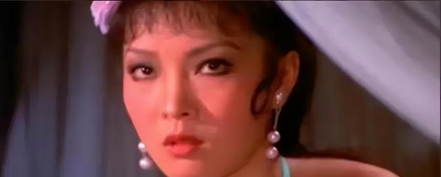 香港“三级女王”李华月，3年连拍11部三级片，如今她过得怎样