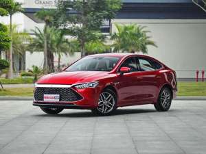 哪个品牌的汽车省油(别看合资了，这些国产车才是超值家用之选，一个比一个省油)