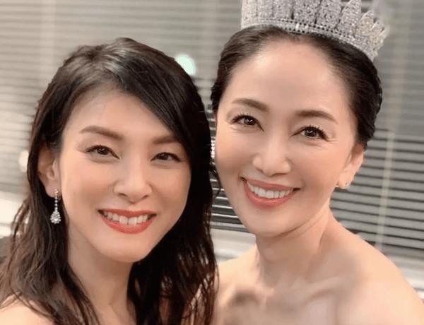 日本素人穿比基尼走T台，台风自信优雅，这姐姐已经52了？