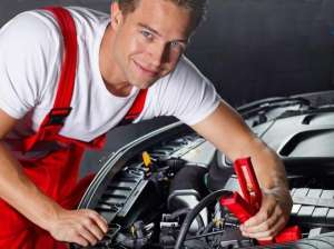 汽车钥匙打不着火了(汽车电瓶打不着火？别急，教你这么做，汽车轻松启动)