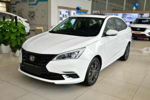 科技小汽车(5W多起售，配置够油耗低还是自动挡,热门品牌三厢家轿,长安逸动DT)