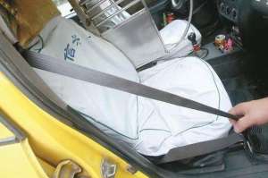 兰州汽车脚垫(原来车内这几个地方最脏，你肯定都没清理过)