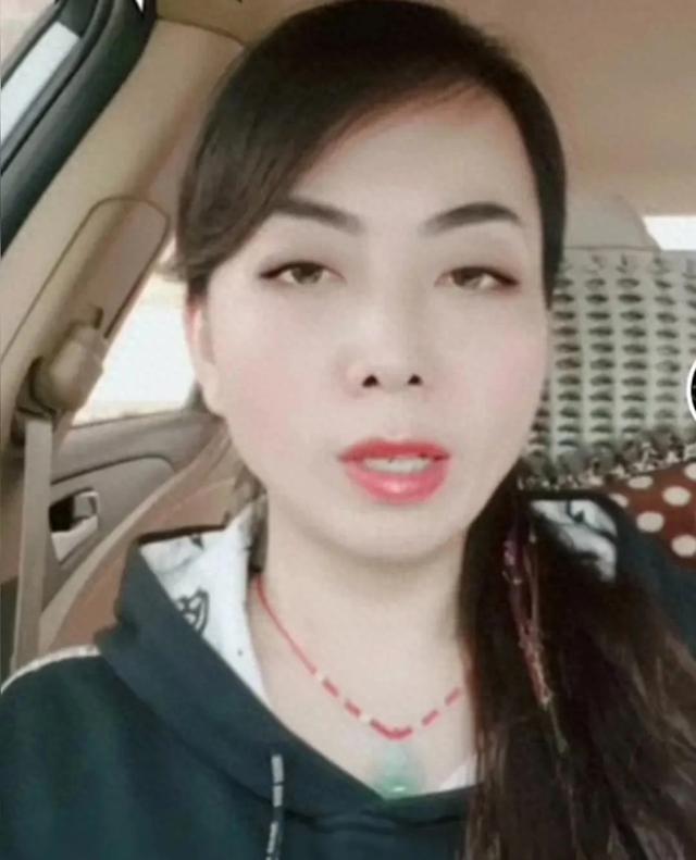 女教师职称评审被人事处长拽伤？校方通报：警方调查后不予立案