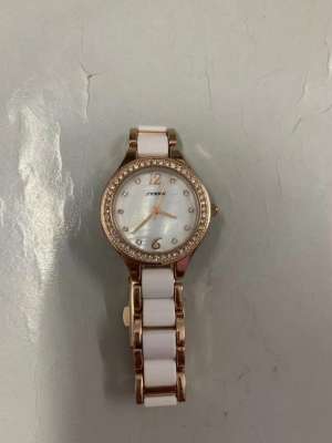 东莞永盛汽车(电子手表更换电池)