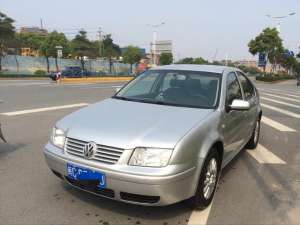 二手宝来汽车(不过万的经典二手车，这台宝来经典，竟能展现纯正德系品质？)