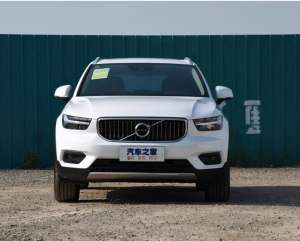 xc40汽车之家(沃尔沃XC40标配主动刹车、膝部气囊，小保养876元，心动)
